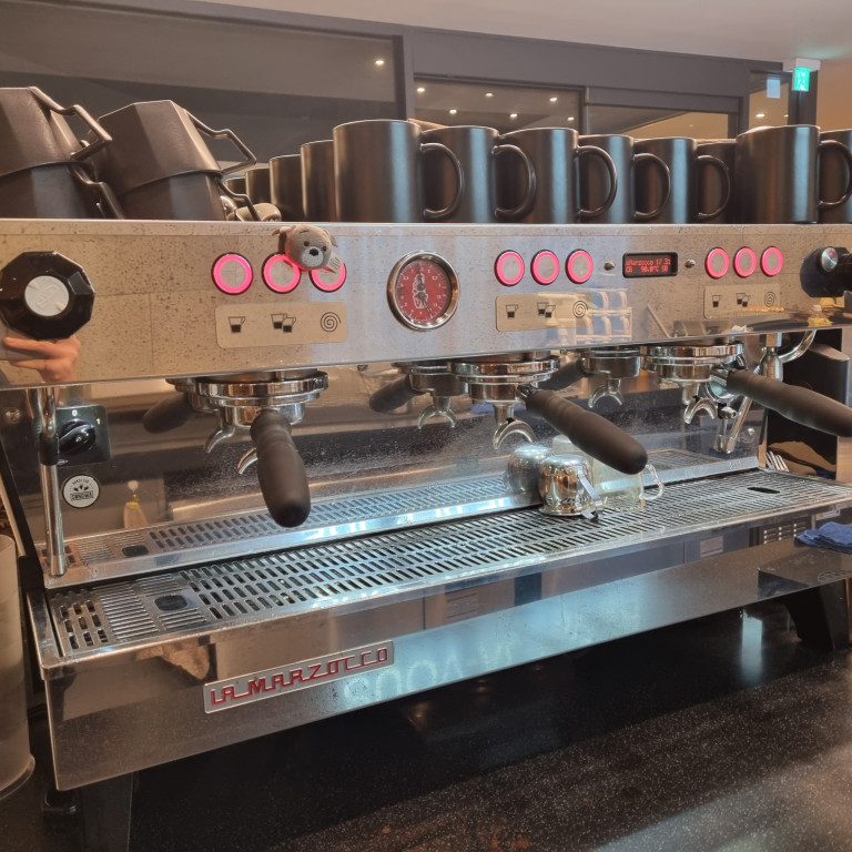 2000769928_4Nbx78YP_ba38364f557a1c218435a7d58ae9757625ec5f02.jpg 이미지크게보기