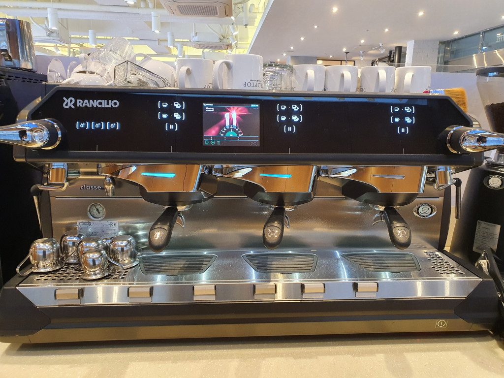 2000769928_7uMCqv6X_ffd7bd0e65c7a130774ea63b74e2b83d6e4d77af.jpg 이미지크게보기