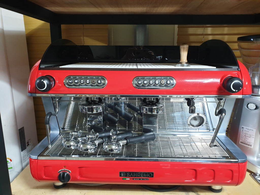 2000769928_nKNRS59A_e48dade19b6a04748c8da58ed986fb1b6b6a315b.jpg 이미지크게보기