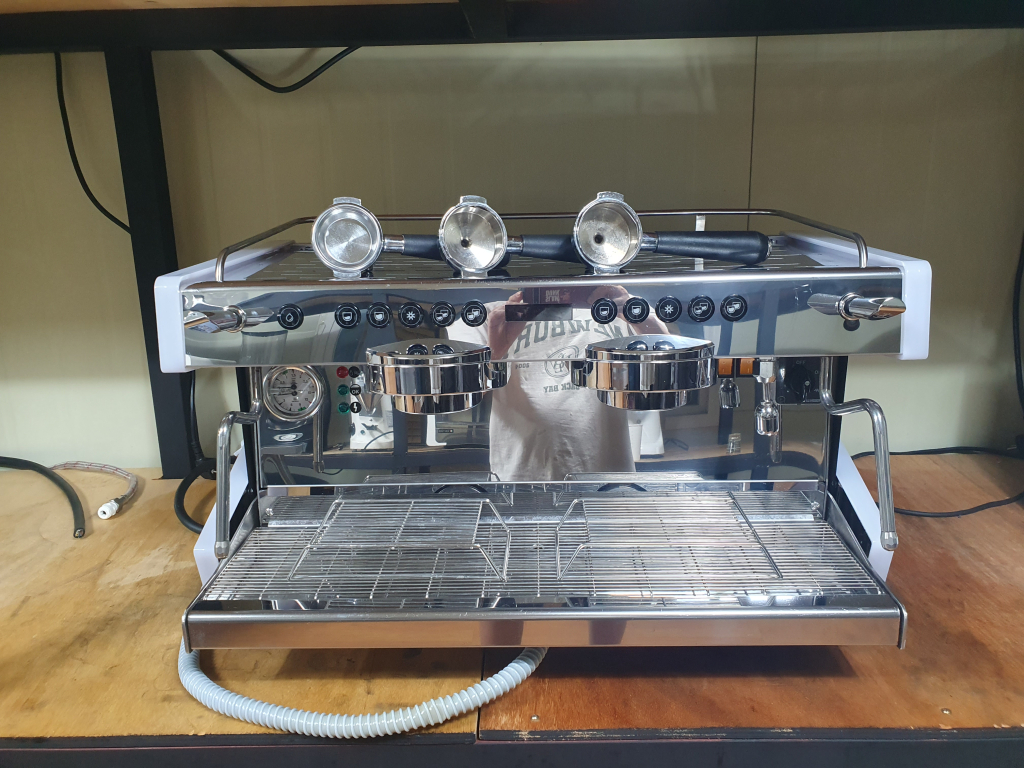 3556009739_dlBFEMwn_4e0412075f3ccf28adfc3910d144121041d4e69b.jpg 이미지크게보기