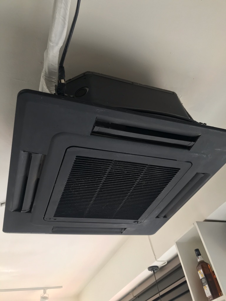 2000769928_imOfSw8N_498ae37d37b7002dce9bf744fb33c54391a2227f.jpg 이미지크게보기